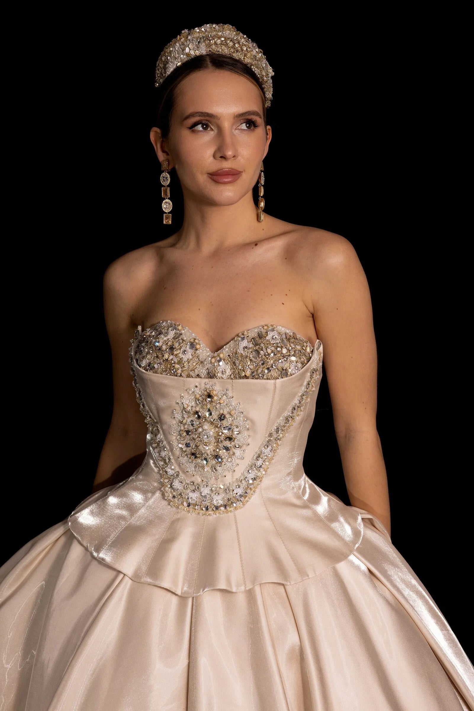 Champagne Royal by Maison Hanan, view 6